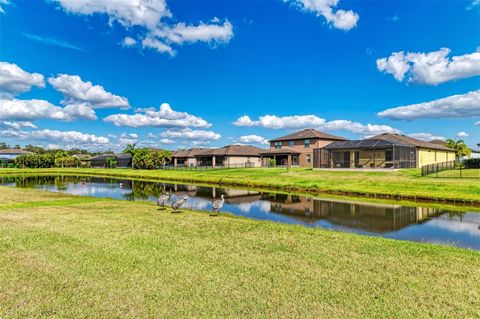 A home in PARRISH