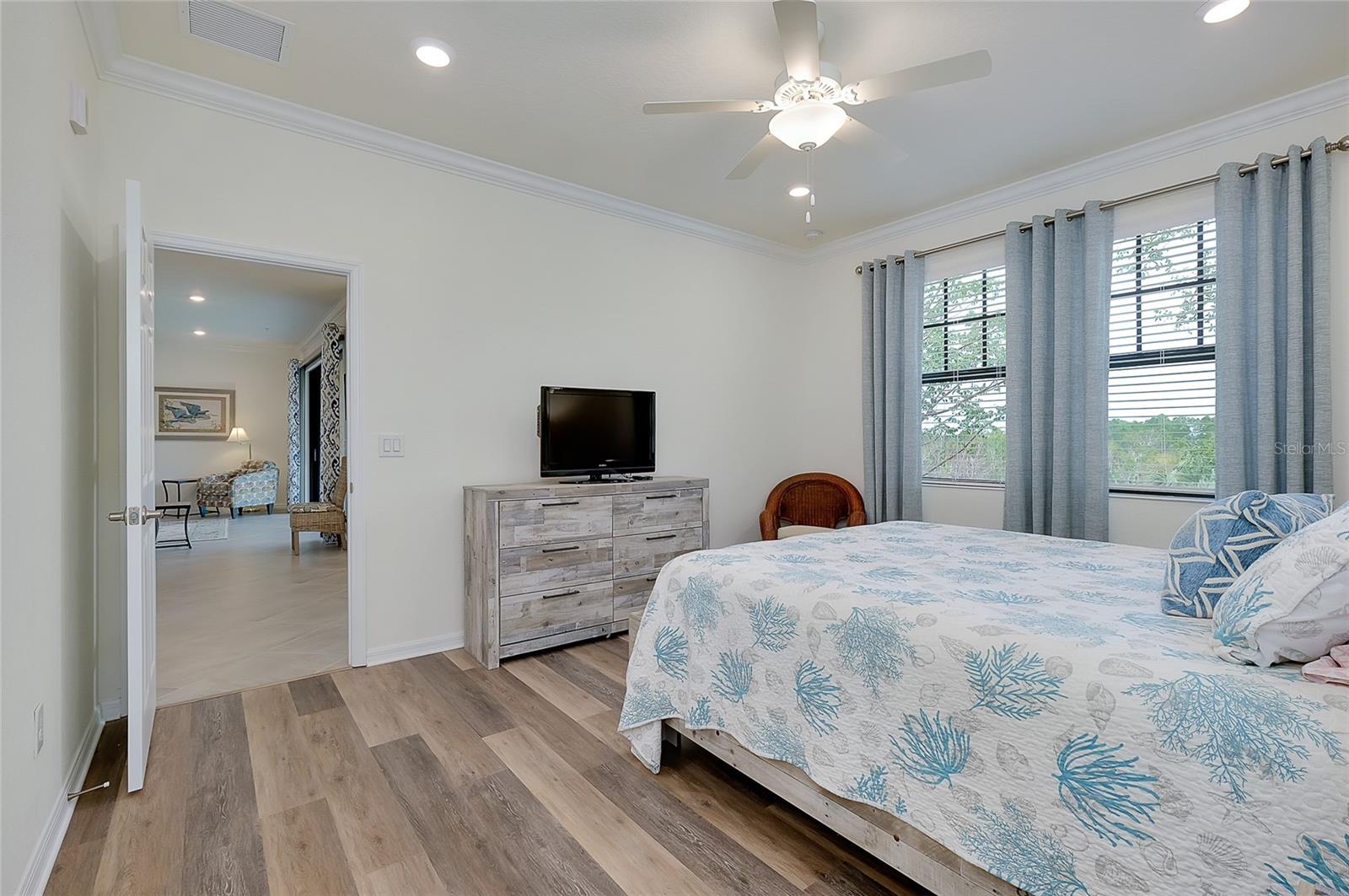 SARASOTA NATIONAL - Residential