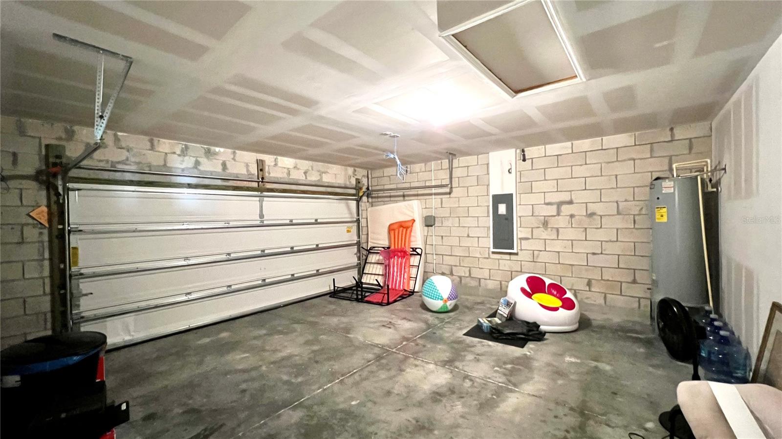 SAWGRASS BAY PH 2A - Residential Lease