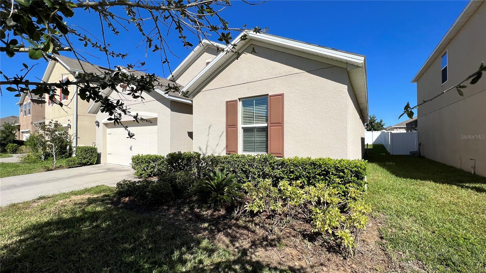 SAWGRASS BAY PH 2A - Residential Lease