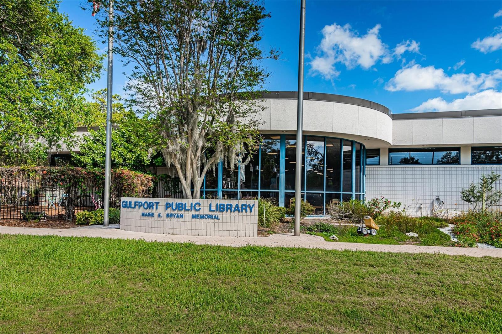 TOWN SHORES OF GULFPORT - Residential