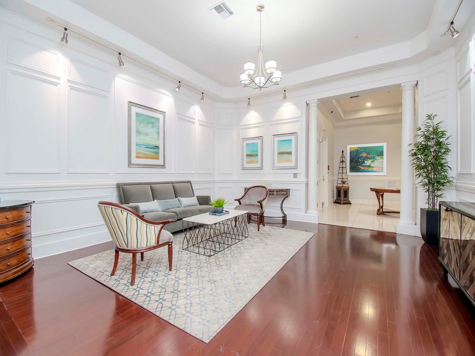 PARKCREST HARBOUR ISLAND CONDO - Residential