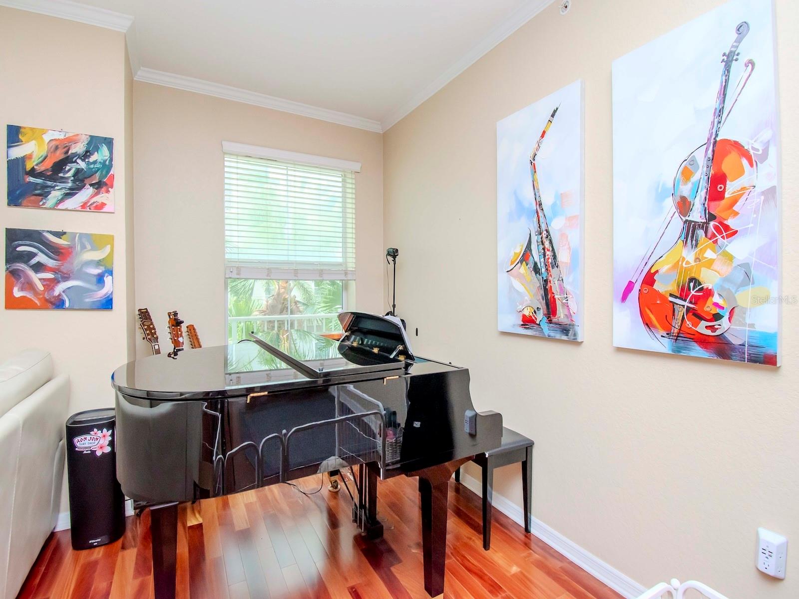 PARKCREST HARBOUR ISLAND CONDO - Residential