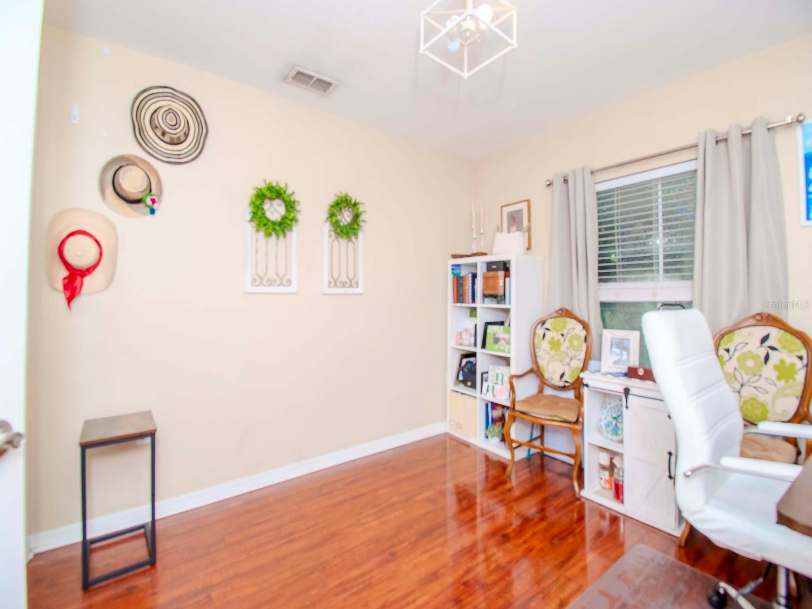 PARKCREST HARBOUR ISLAND CONDO - Residential