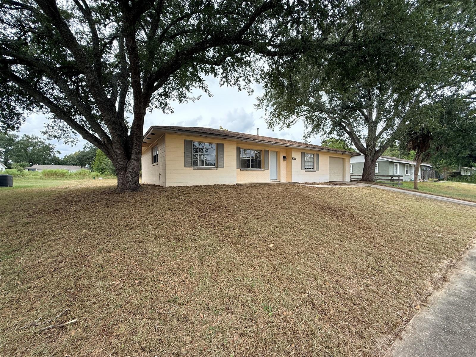 14922 SW 38TH CIRCLE