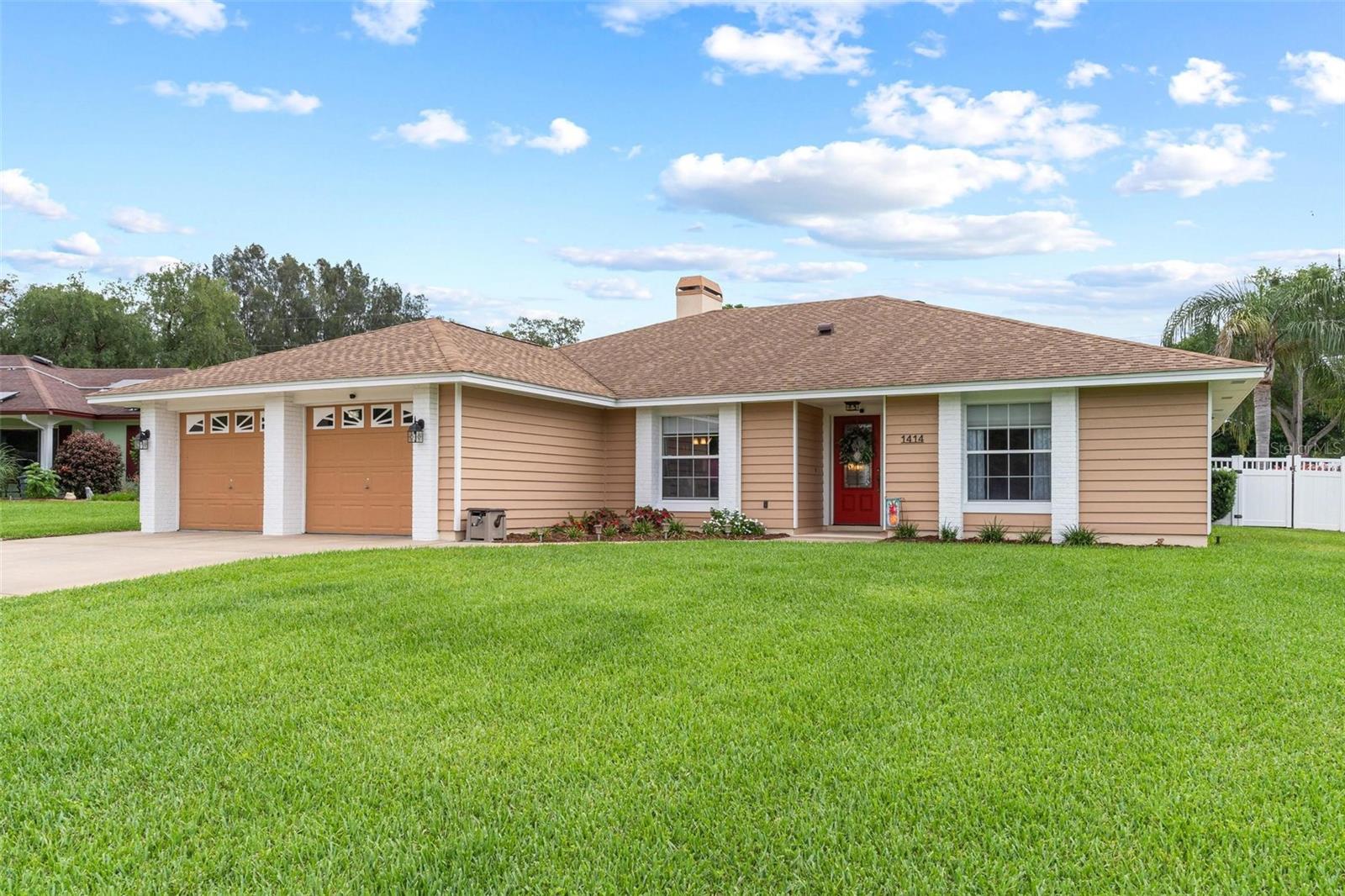 1414 COVE PLACE