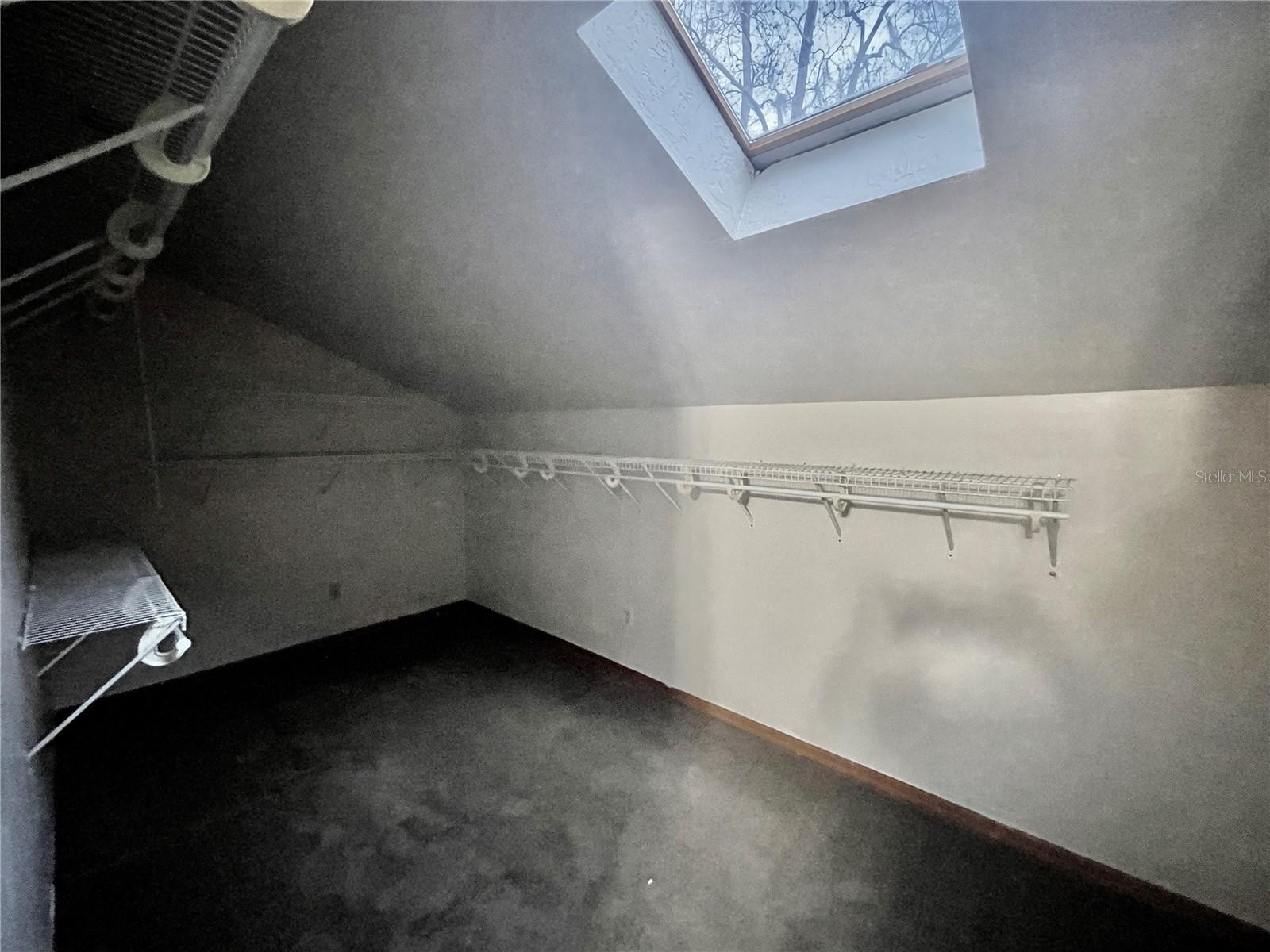 WOODSIDE VILLAS - CONDOS - Residential