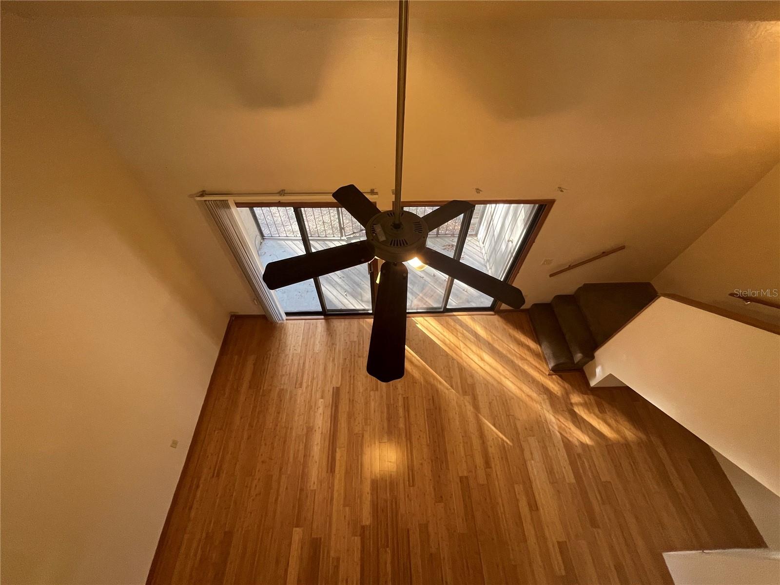 WOODSIDE VILLAS - CONDOS - Residential