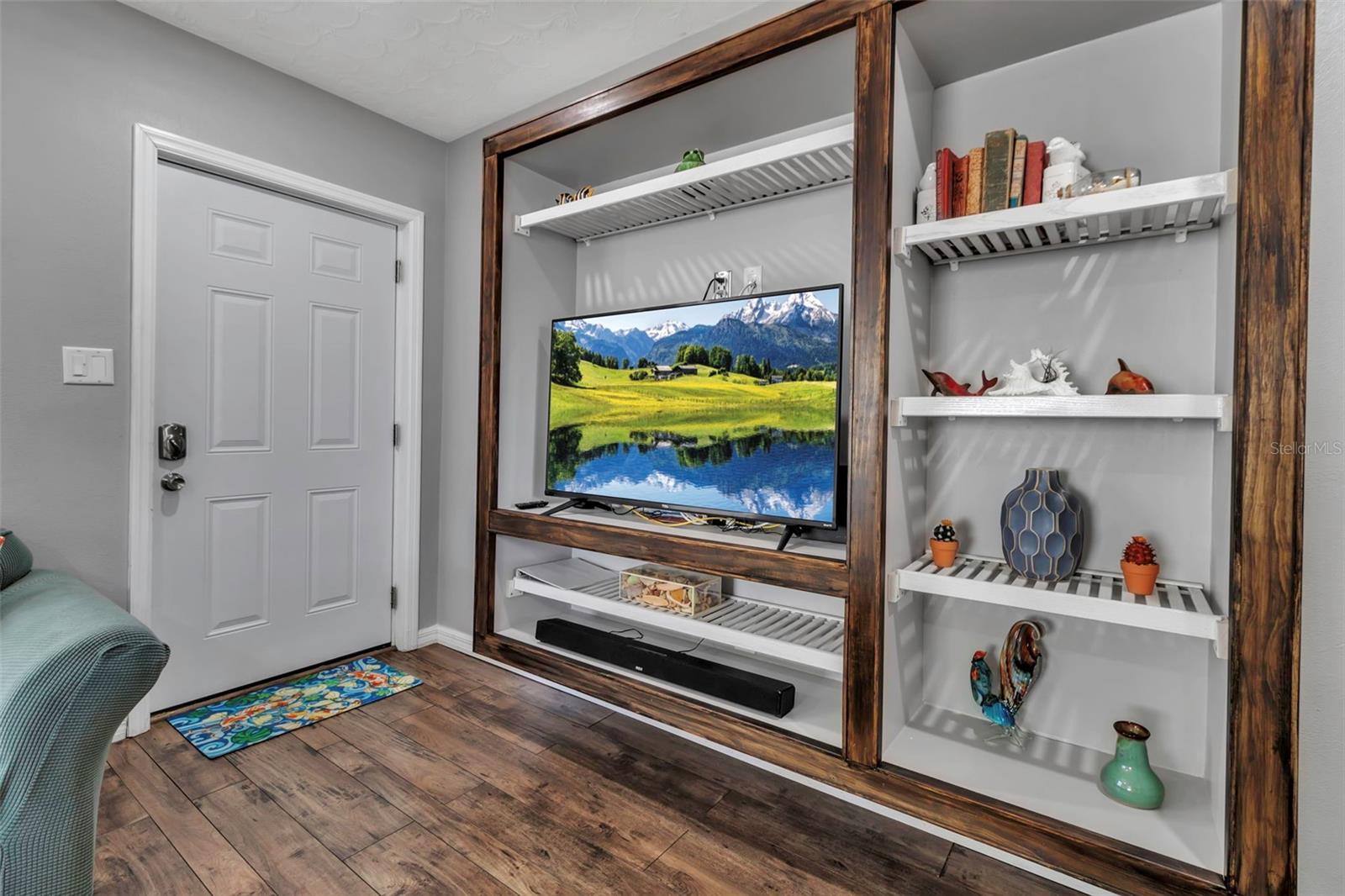 POINCIANA PARK - Residential