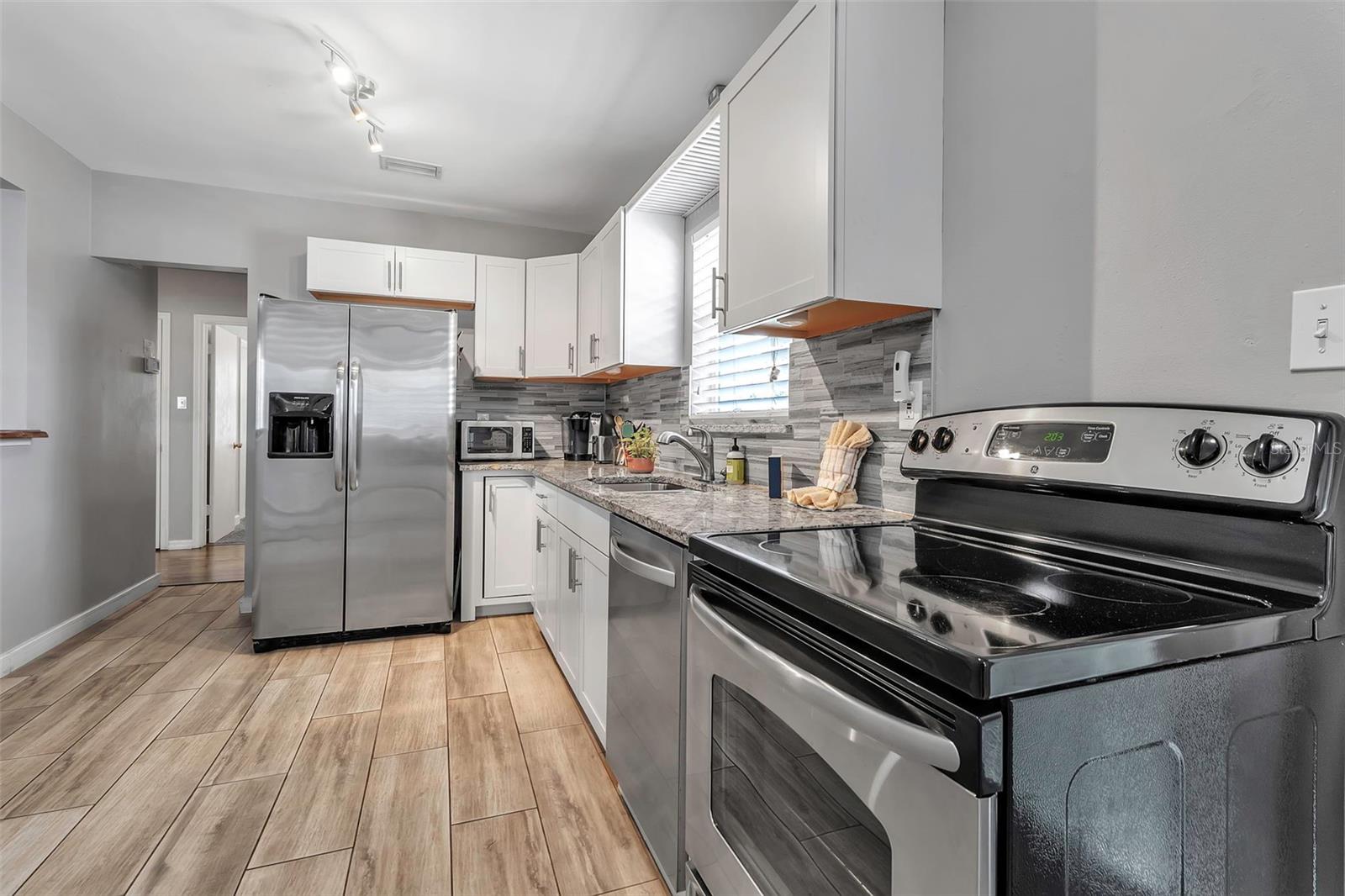 POINCIANA PARK - Residential