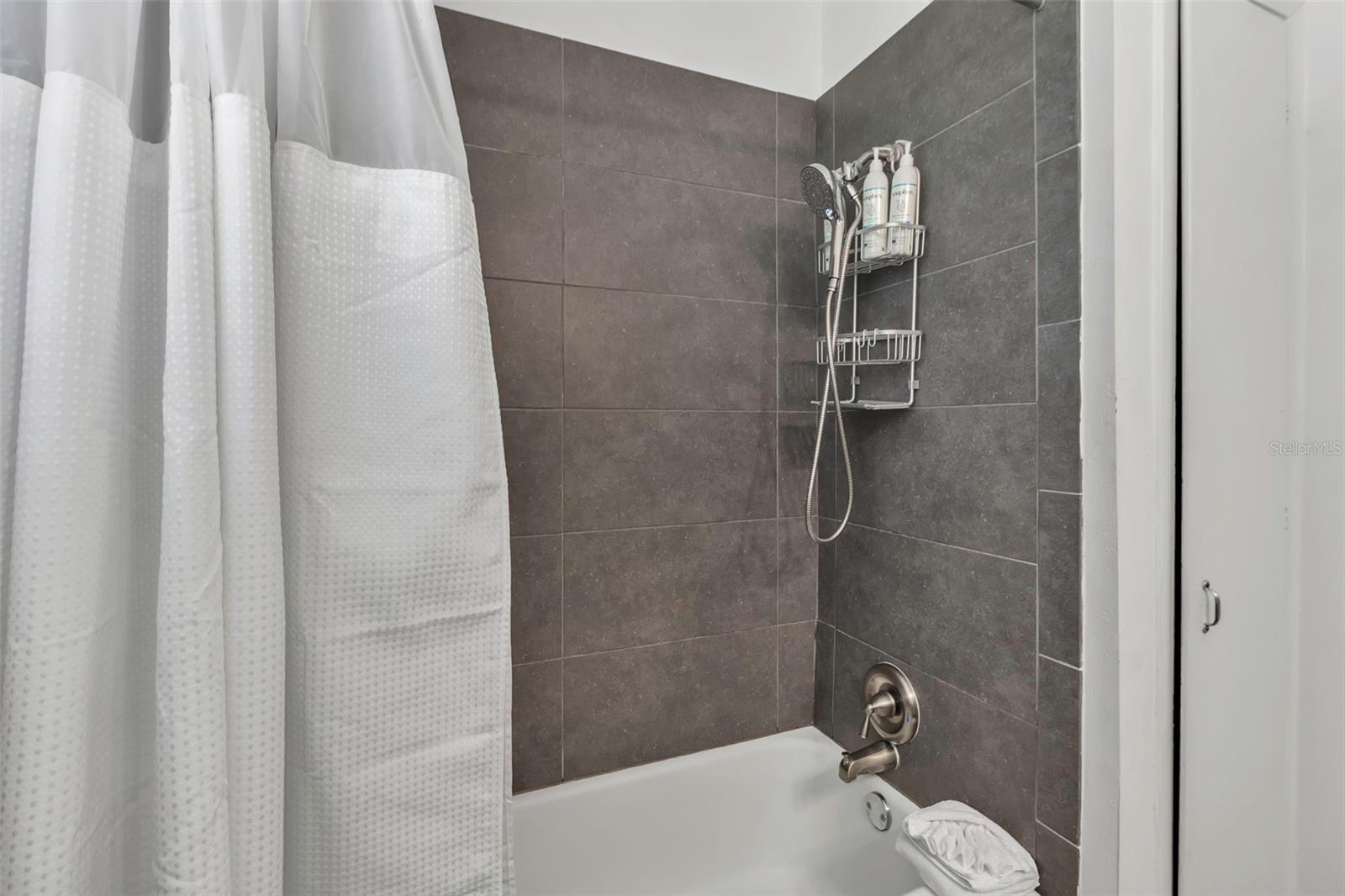 POINCIANA PARK - Residential