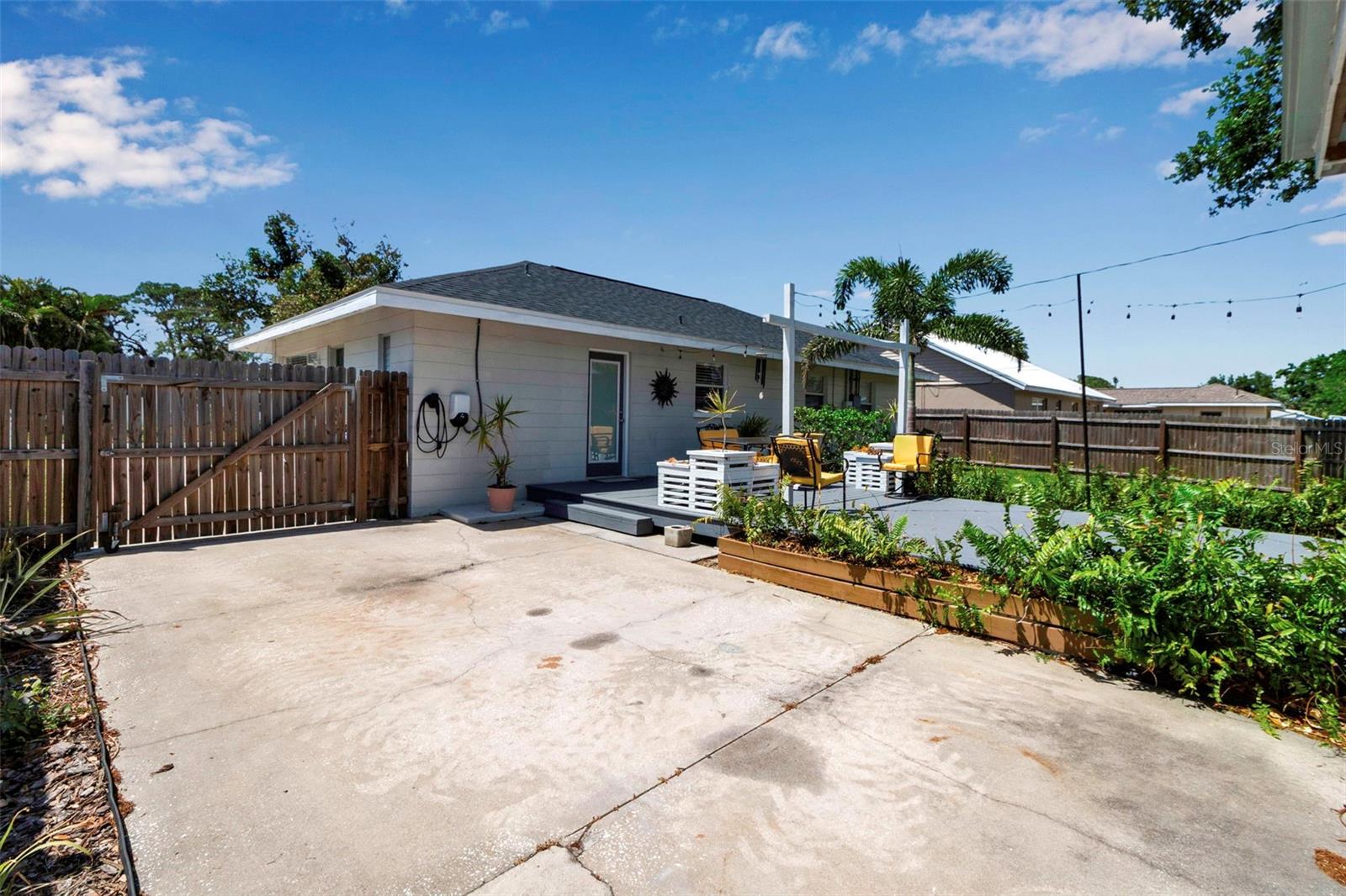 POINCIANA PARK - Residential