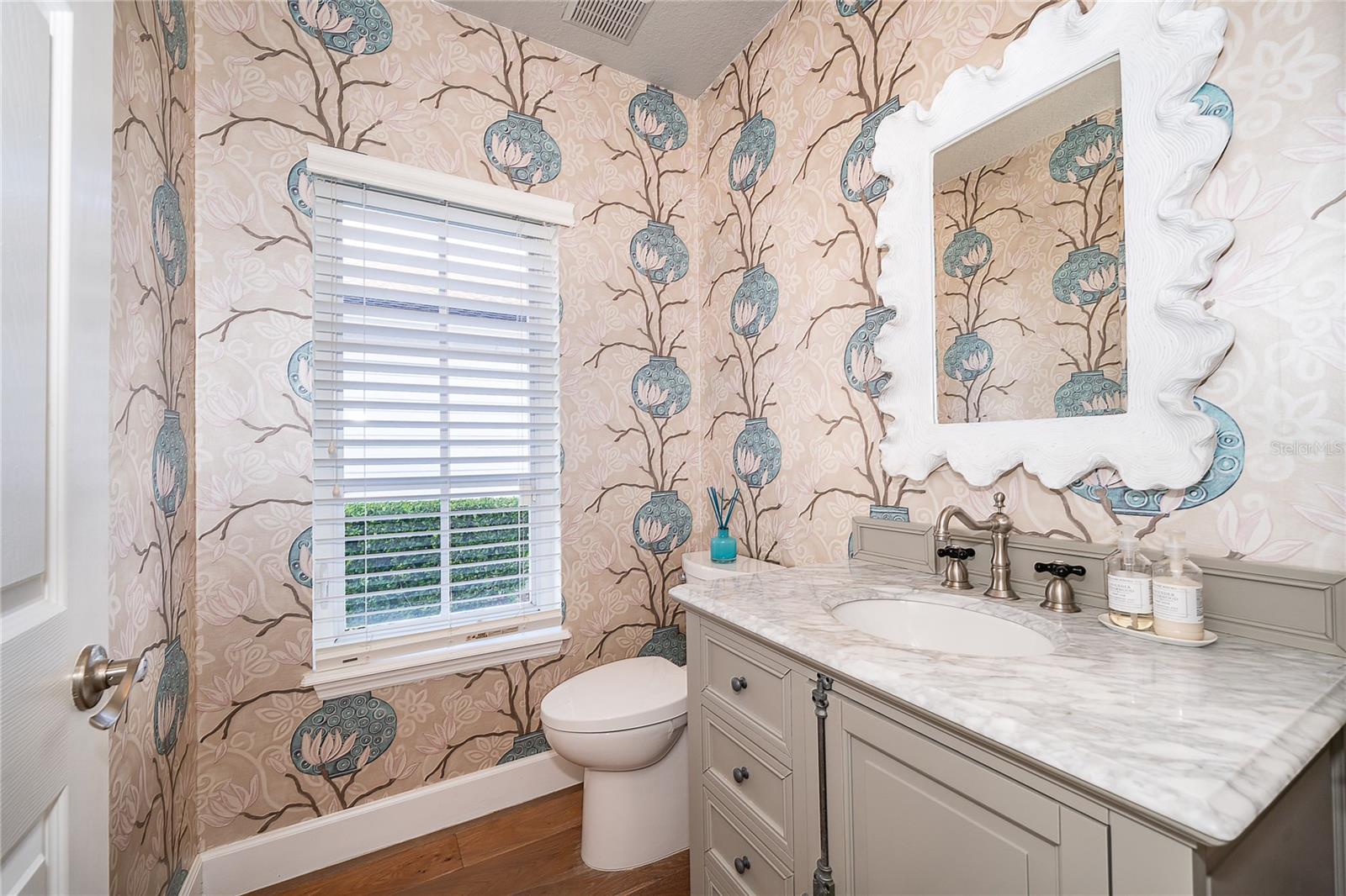 BALDWIN PARK UNIT 6 - Residential Lease