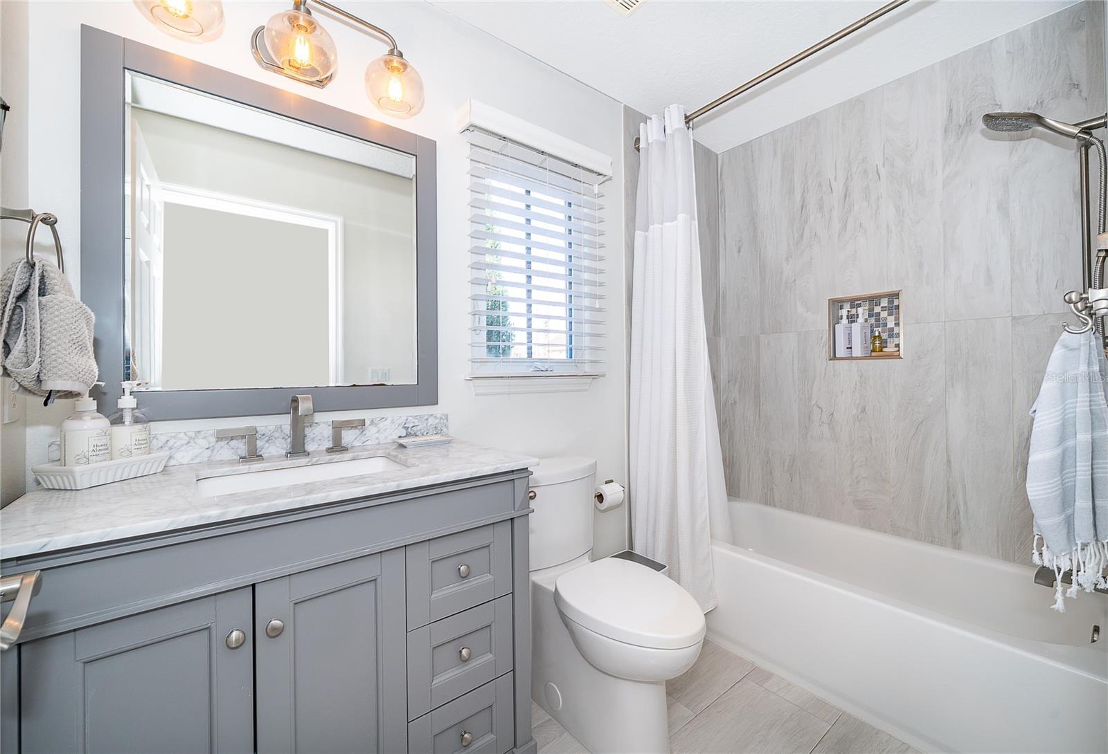 BALDWIN PARK UNIT 6 - Residential Lease