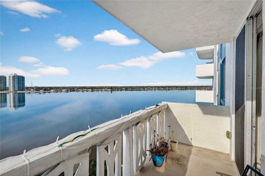 Photo of 935 N Halifax Avenue #707, Daytona Beach, FL 32118 (MLS # V4947123)