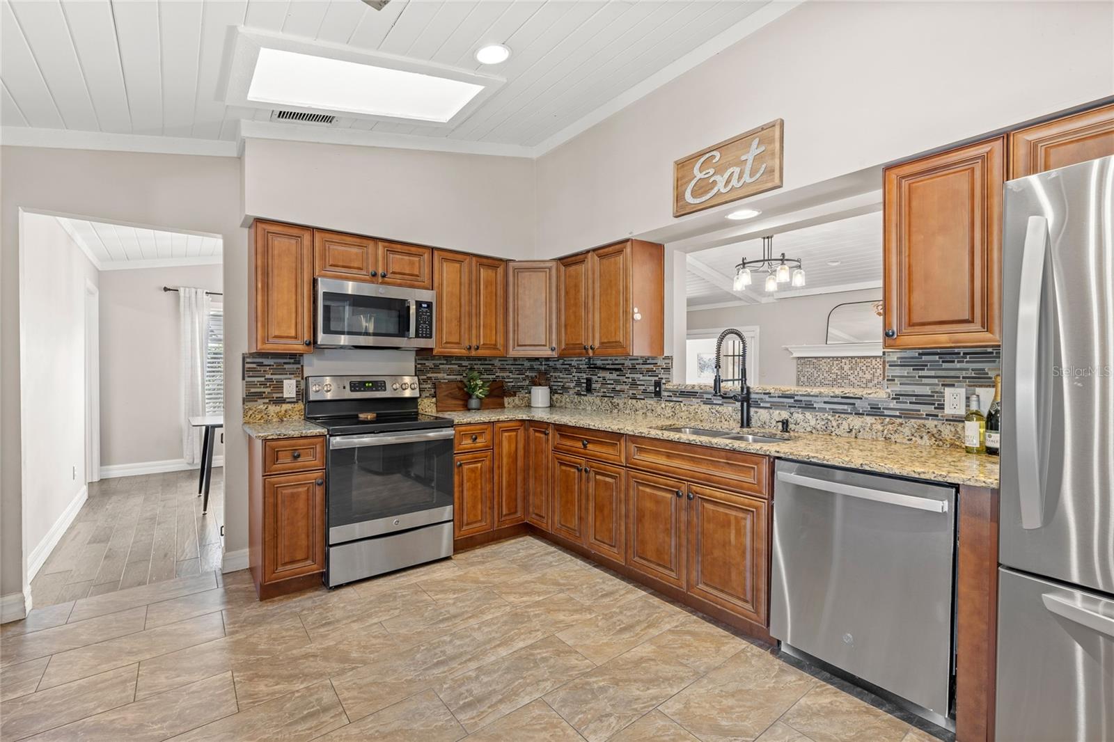 CYPRESS LANDING AT SABAL POINT - Residential