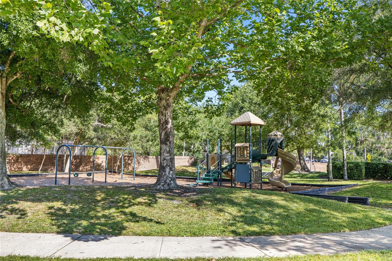 CYPRESS LANDING AT SABAL POINT - Residential