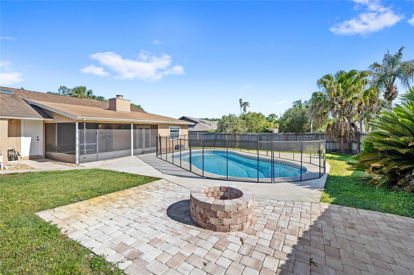 CYPRESS LANDING AT SABAL POINT - Residential