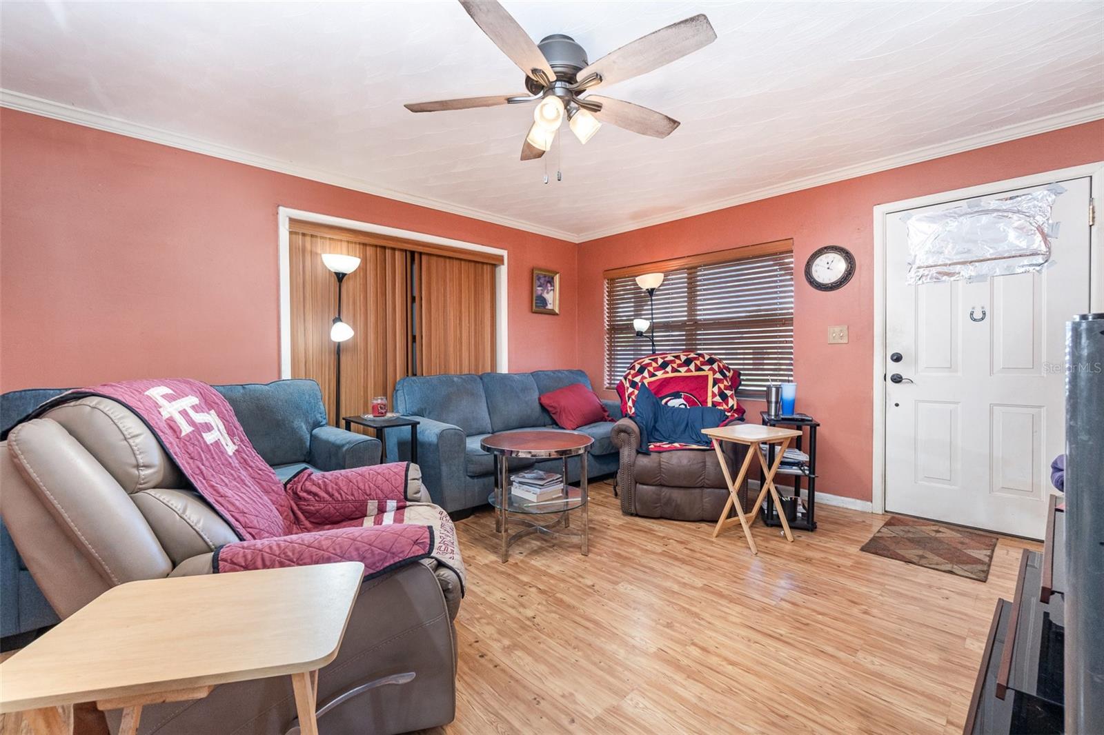 811 CASSELBERRY DRIVE