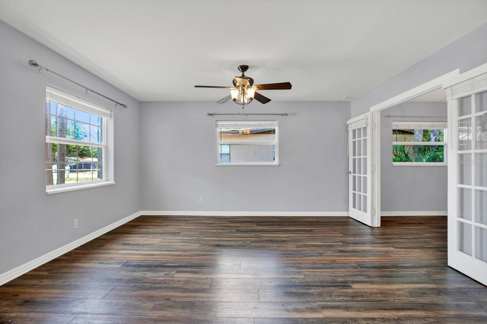INTERBAY - Residential