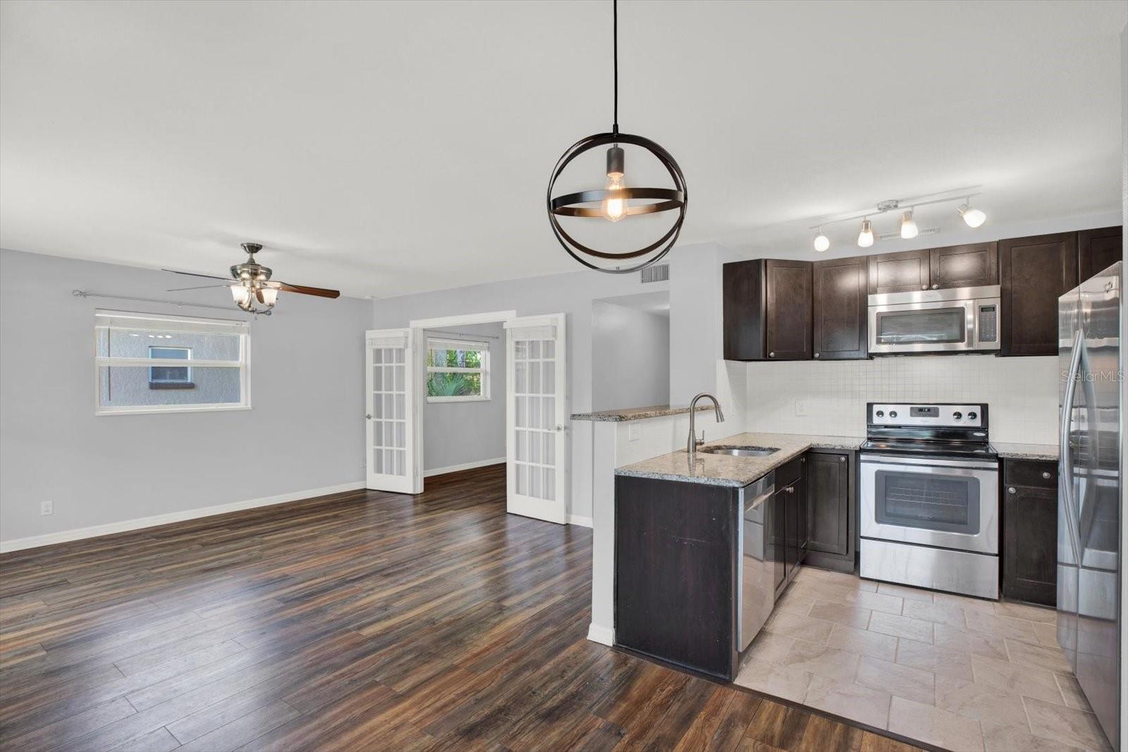 INTERBAY - Residential