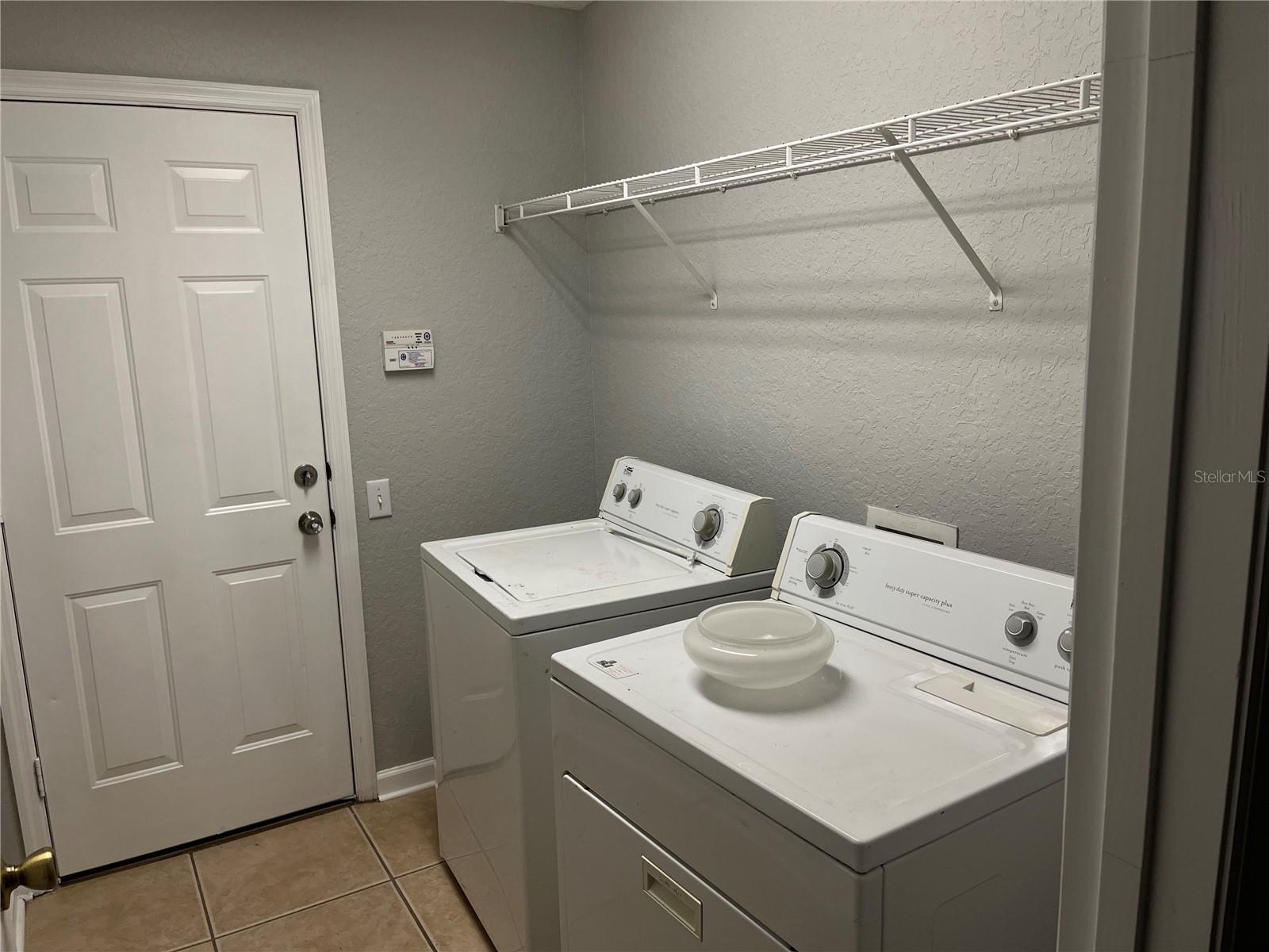 OAK HAMMOCK PRSV U2 - Residential Lease