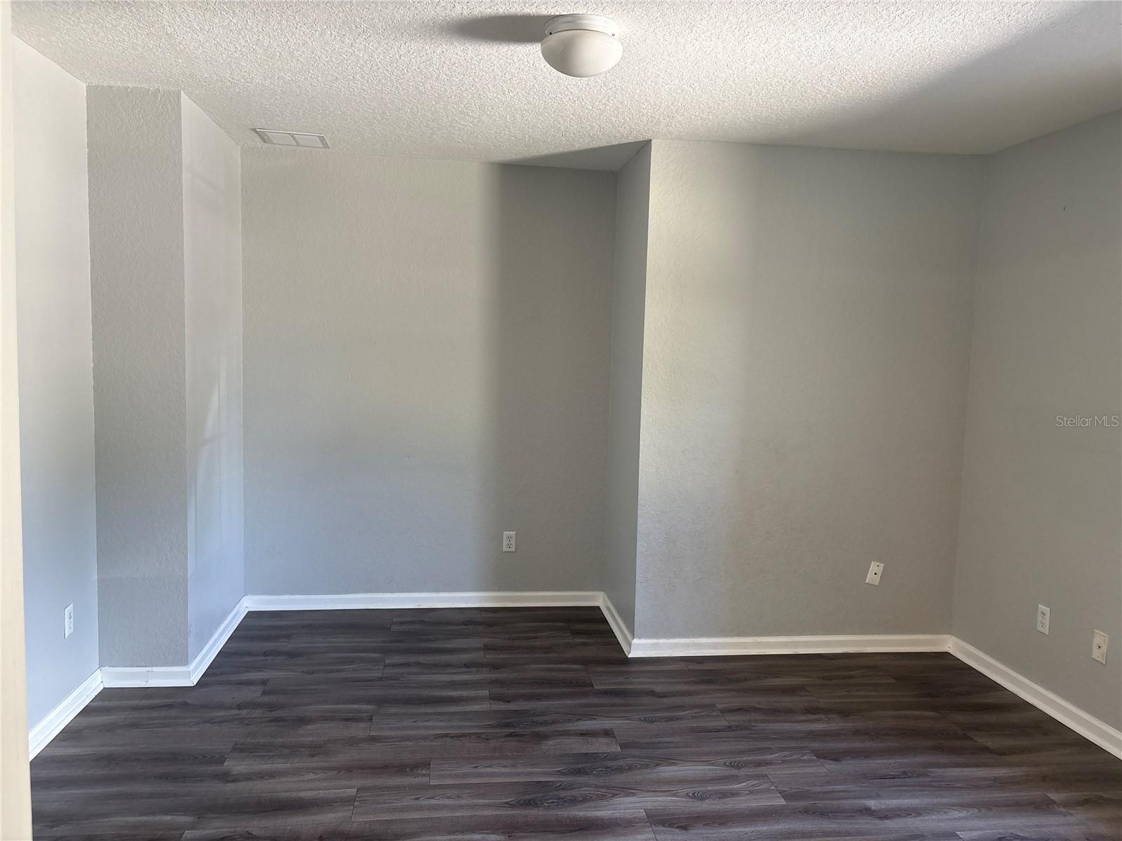 OAK HAMMOCK PRSV U2 - Residential Lease