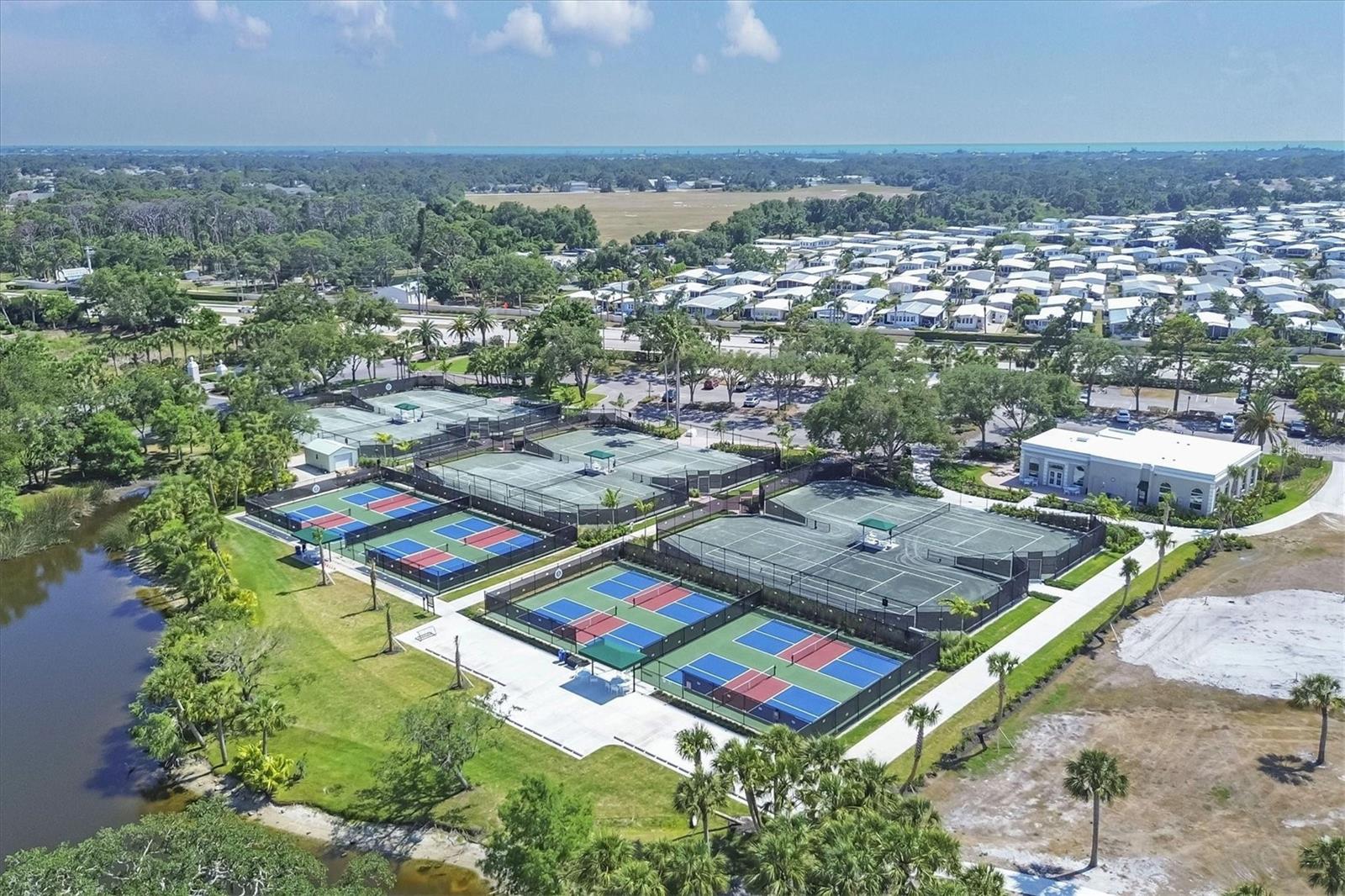 BOCA ROYALE - Residential