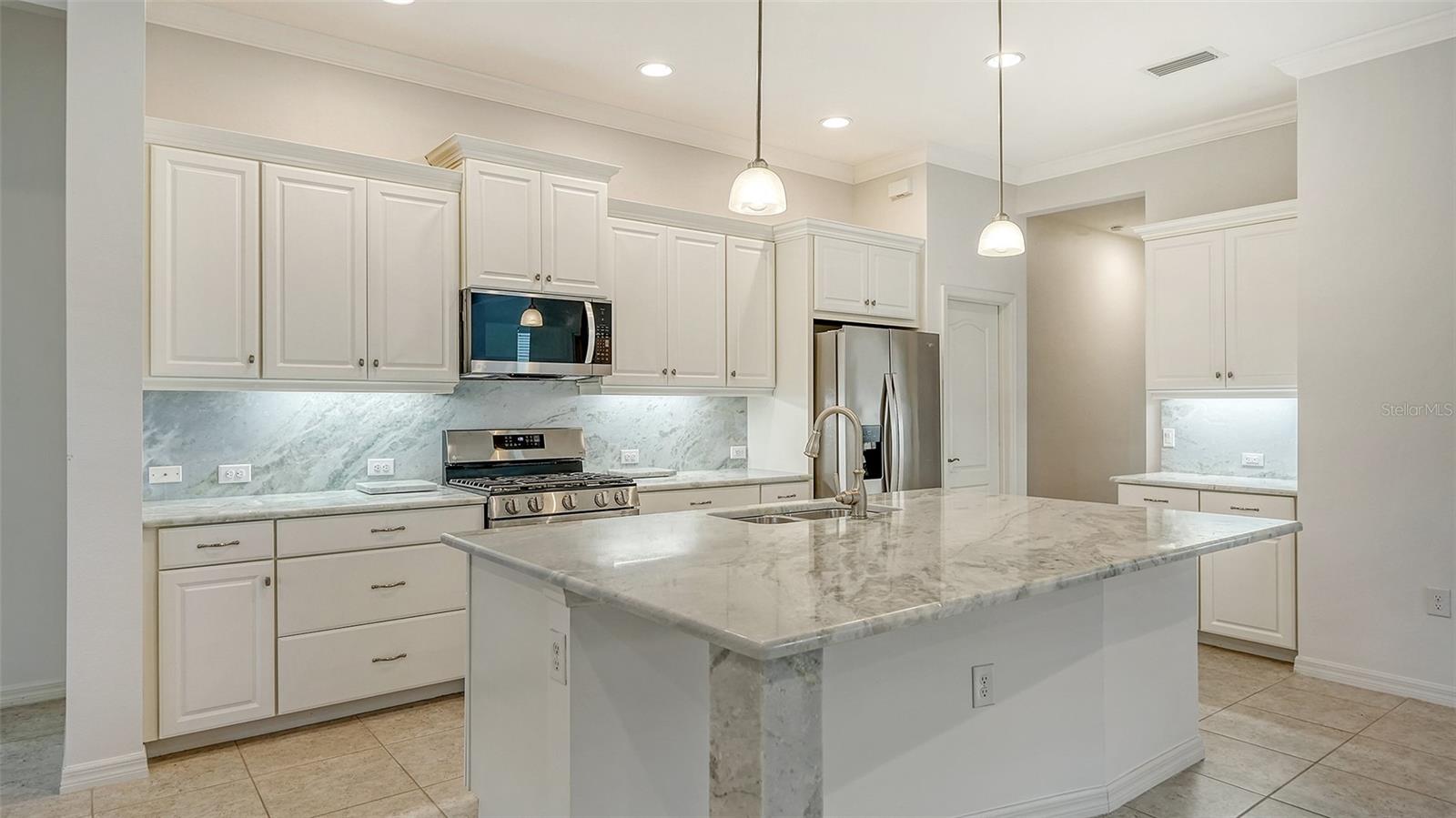 GRAND PALM PH 1C B - Residential