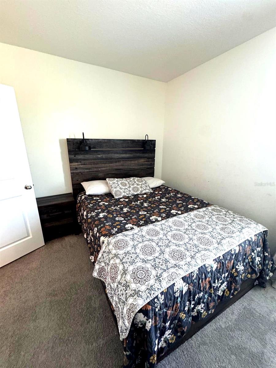 10570 PENNY GALE LOOP