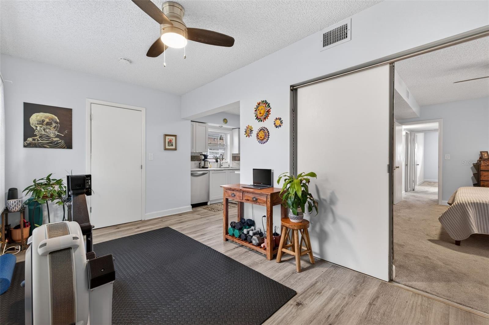 PARKWOOD CONDO - Residential