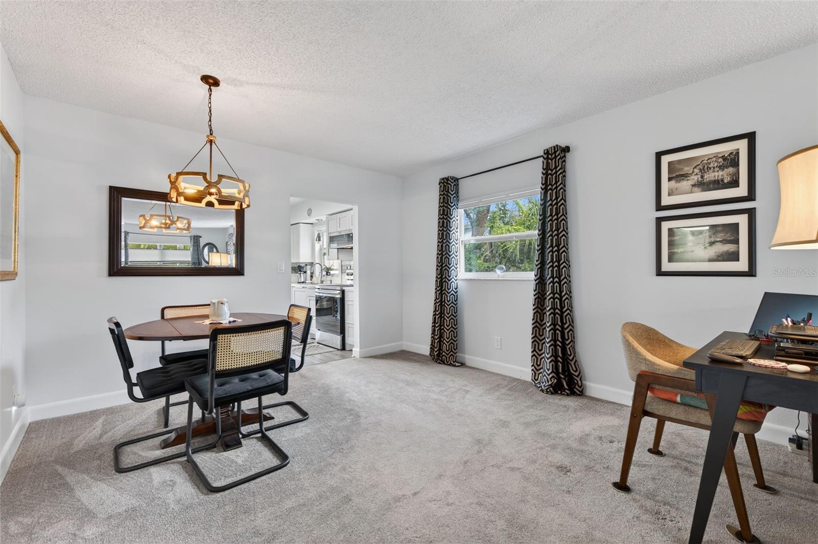 PARKWOOD CONDO - Residential