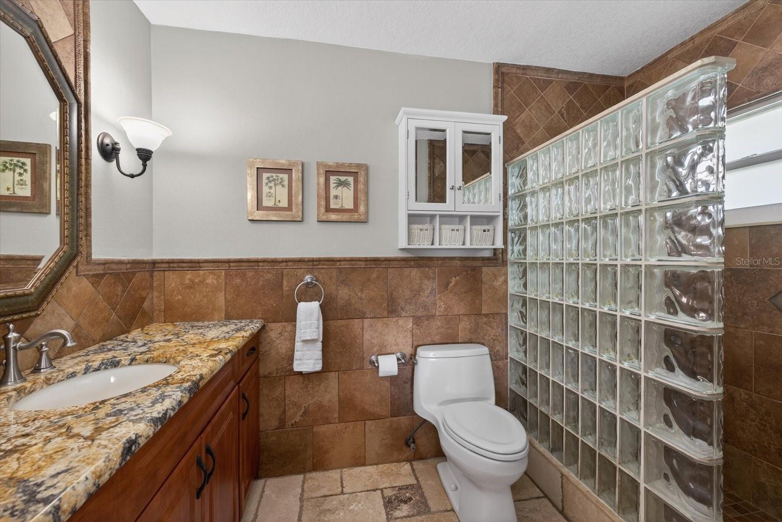 FLOR A MAR - Residential