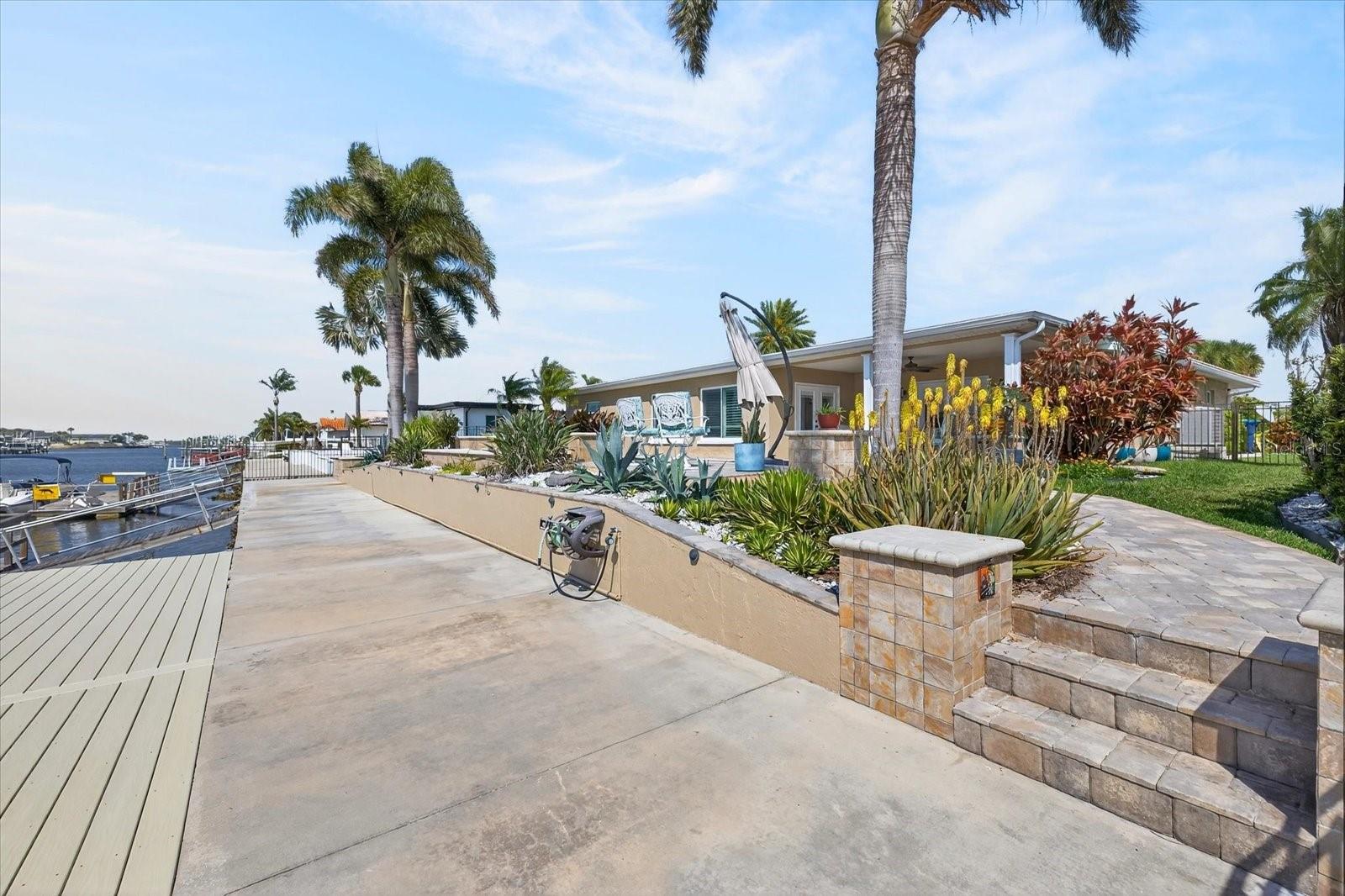 FLOR A MAR - Residential