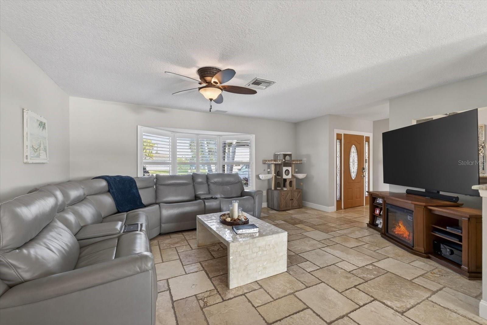 FLOR A MAR - Residential