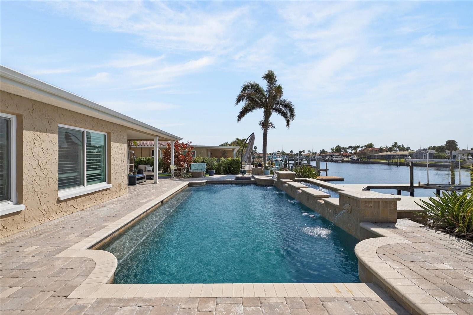 FLOR A MAR - Residential