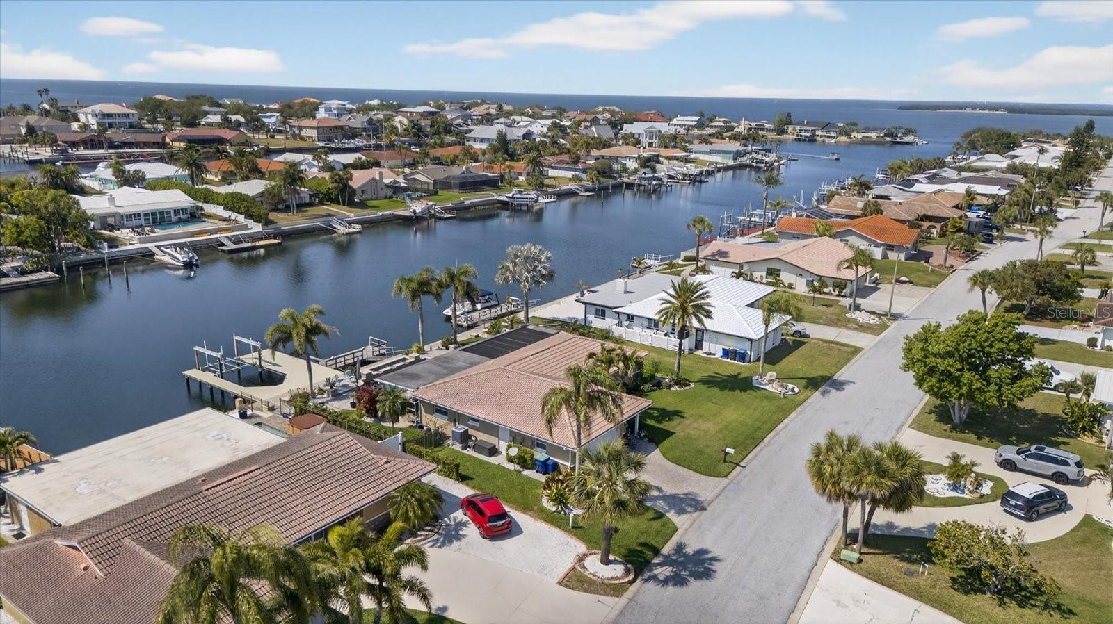 FLOR A MAR - Residential