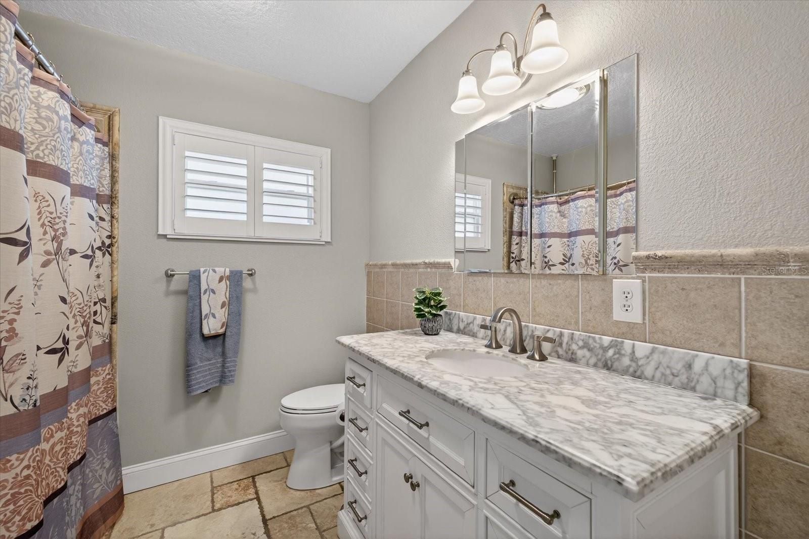 FLOR A MAR - Residential