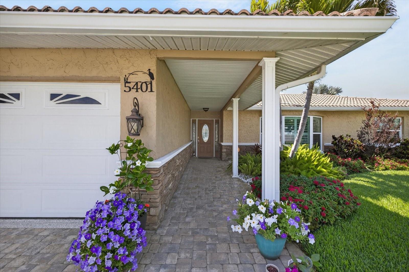 FLOR A MAR - Residential