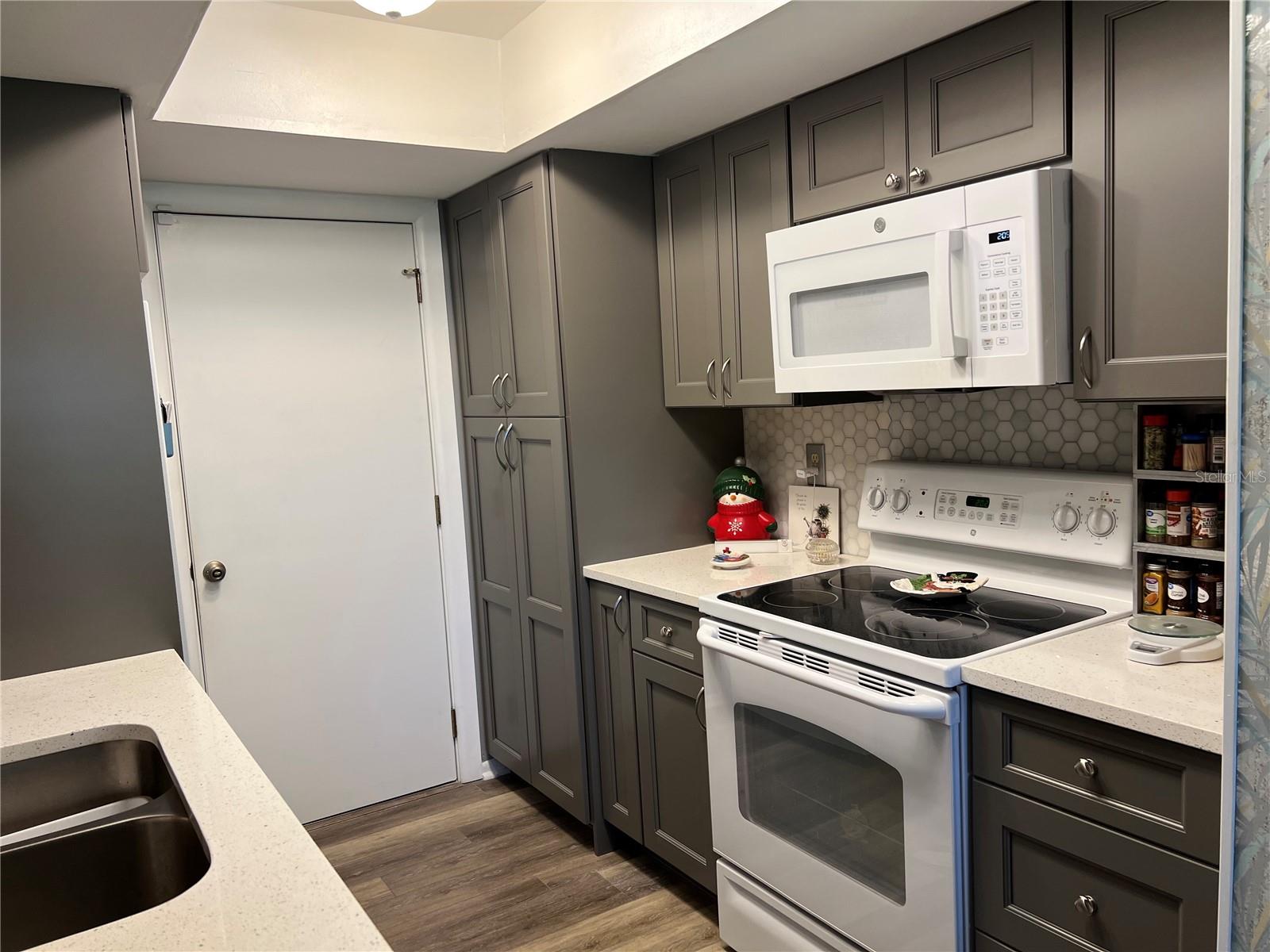 HIGHLAND LAKES CONDO - Residential