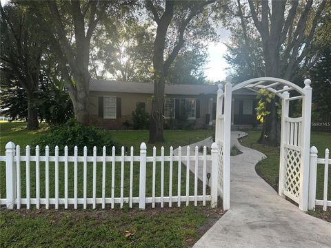 Photo of 10520 Henderson Road, Tampa, FL 33625 (MLS # TB8419027)