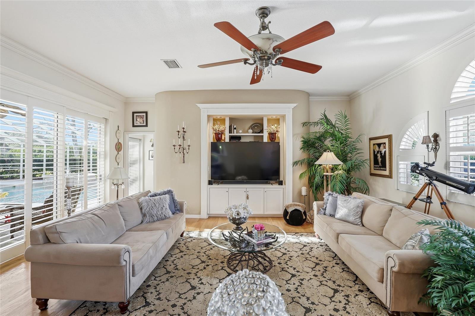 CARLYLE - Residential