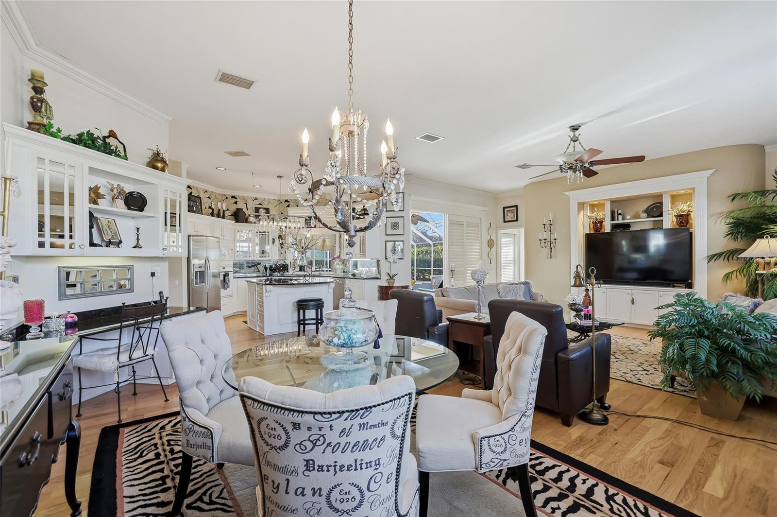 CARLYLE - Residential