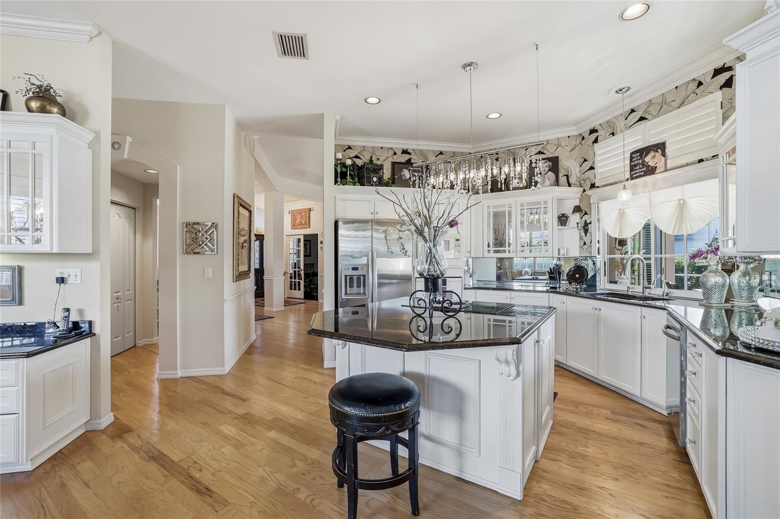 CARLYLE - Residential