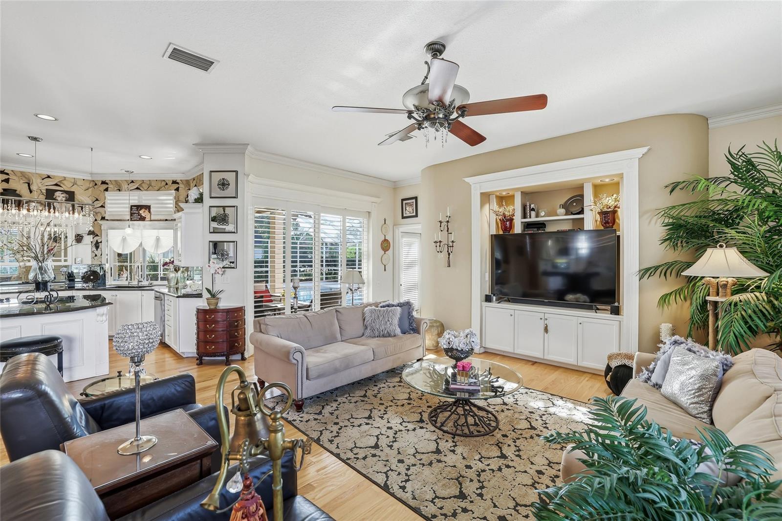 CARLYLE - Residential