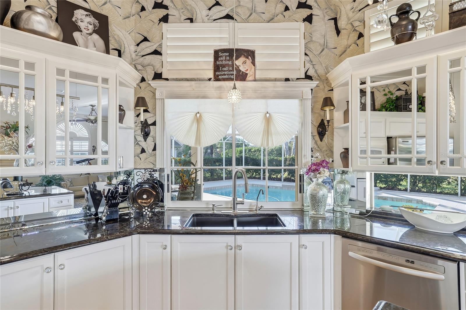 CARLYLE - Residential