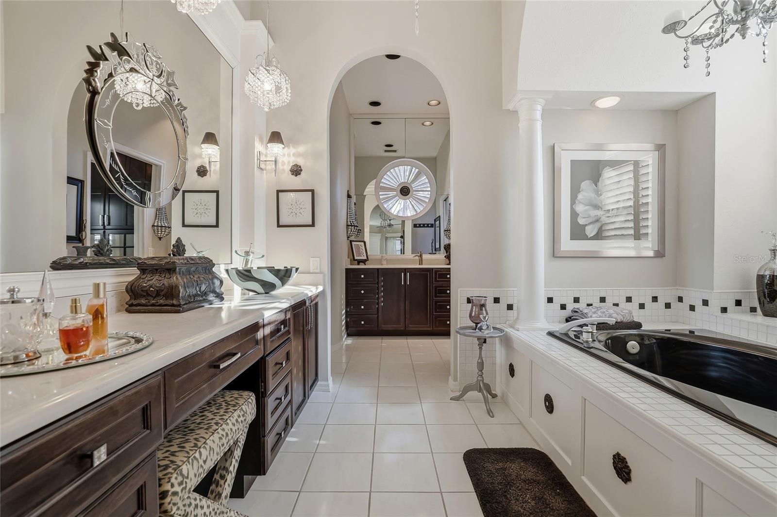 CARLYLE - Residential