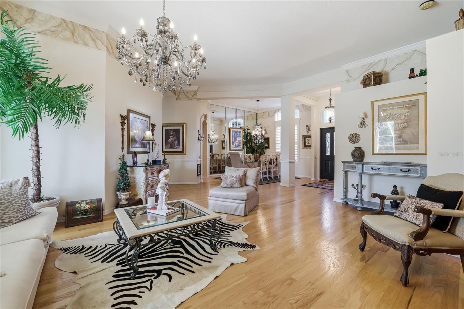 CARLYLE - Residential