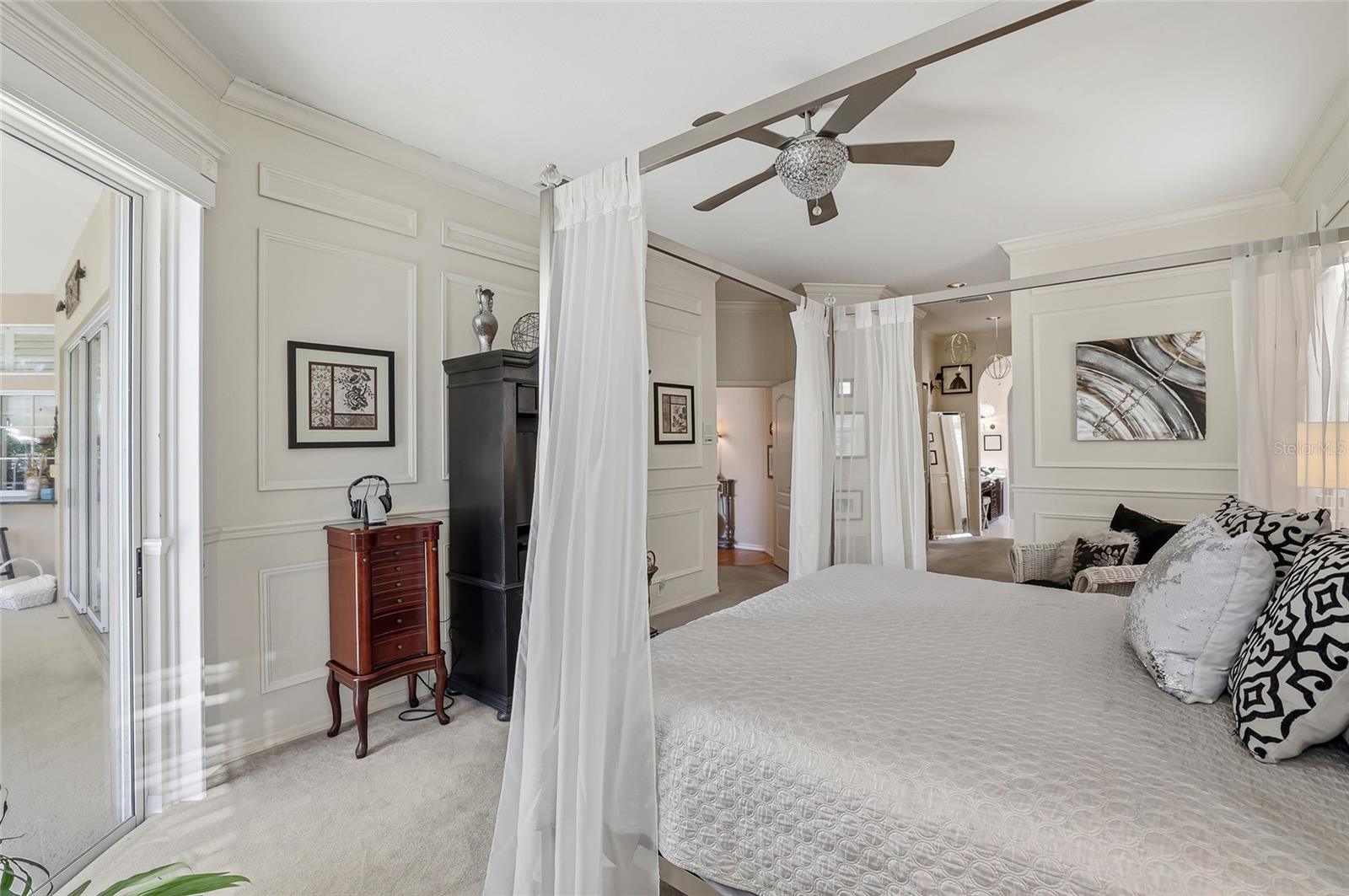 CARLYLE - Residential