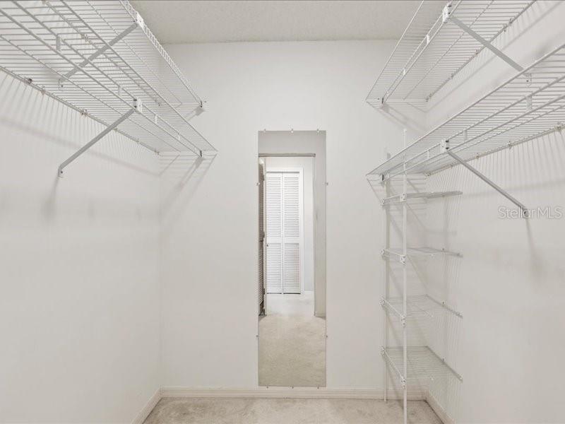 LAKESHORE VILLAGE AT WOODFIELD - Residential